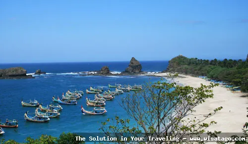 Pantai Papuma Jember, pasir putih eksotis