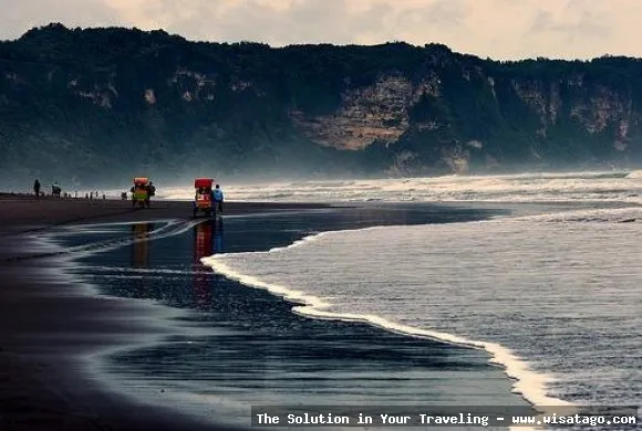 Pantai Parangkusumo, hamparan pasir luas