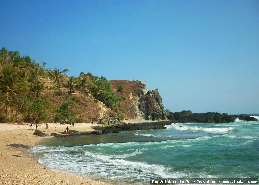 Pantai Parangkusumo, hamparan pasir luas.