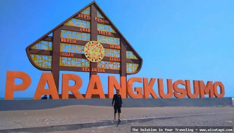 Pantai Parangkusumo Yogyakarta, pasir berbisik.