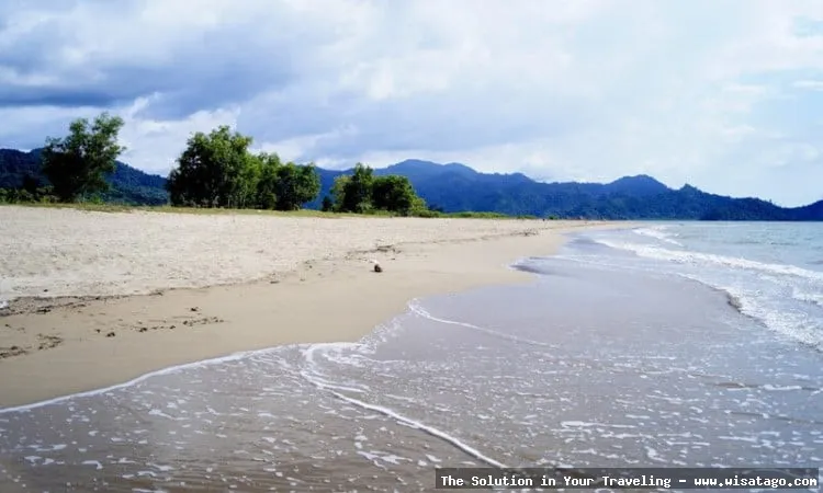 Pantai Pasie Saka yang indah menawan