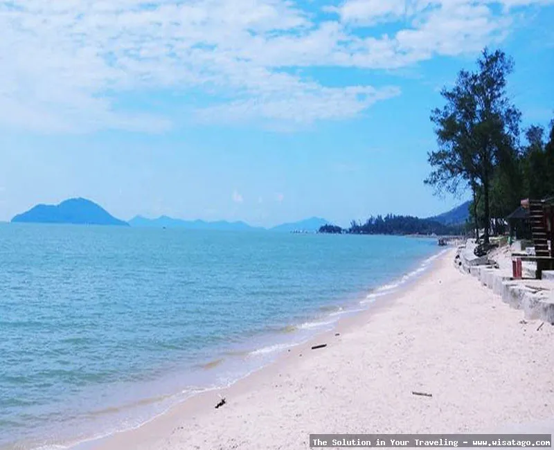 Pantai Pasir Panjang yang menawan memukau