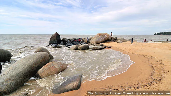 Pantai Pasir Panjang yang indah memukau