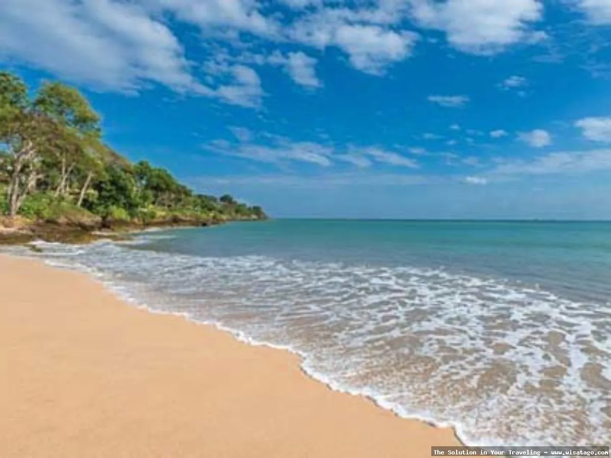Pantai Pasir Putih: Tips, Harga Tiket, Kuliner, Lokasi, Fasilitas dan Spot Pantai Pasir Putih: Tips, Harga Tiket, Kuliner, Lokasi, Fasilitas dan Spot