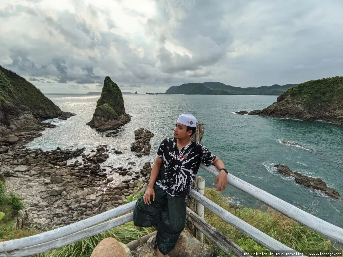 Pantai Payangan, keindahan alam memukau