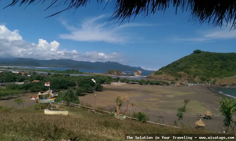 Pantai Payangan, keindahan alam memukau