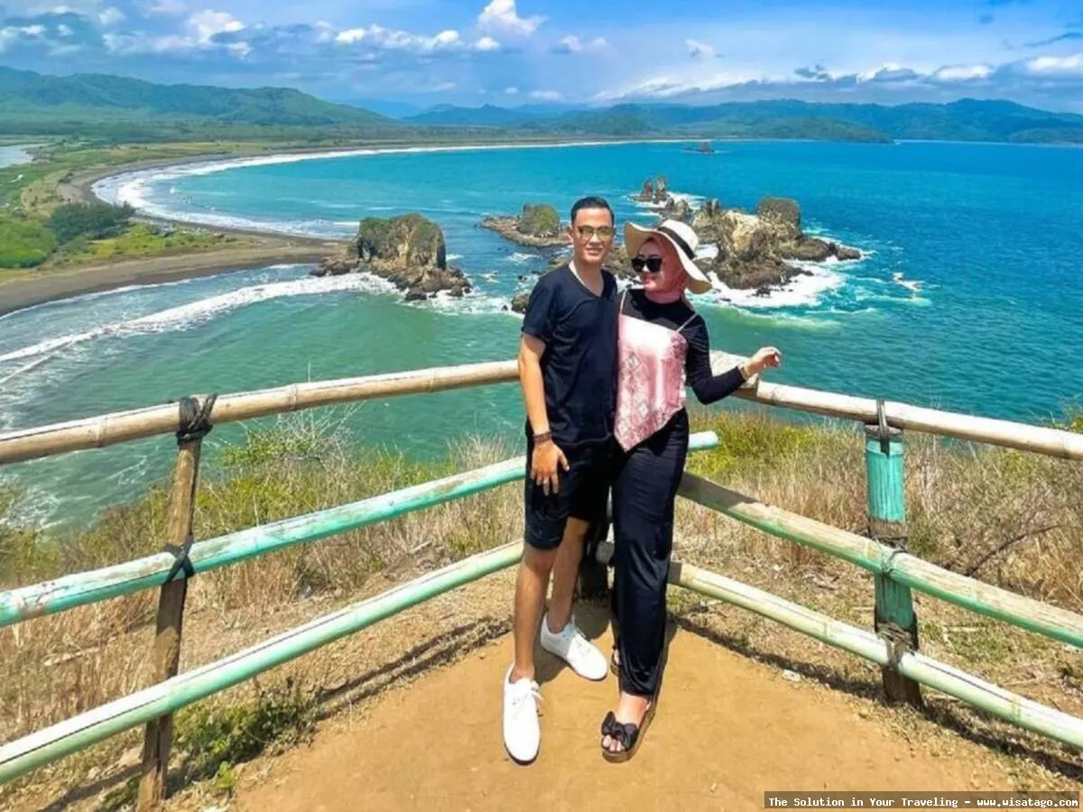 Pantai Payangan, keindahan alam memukau