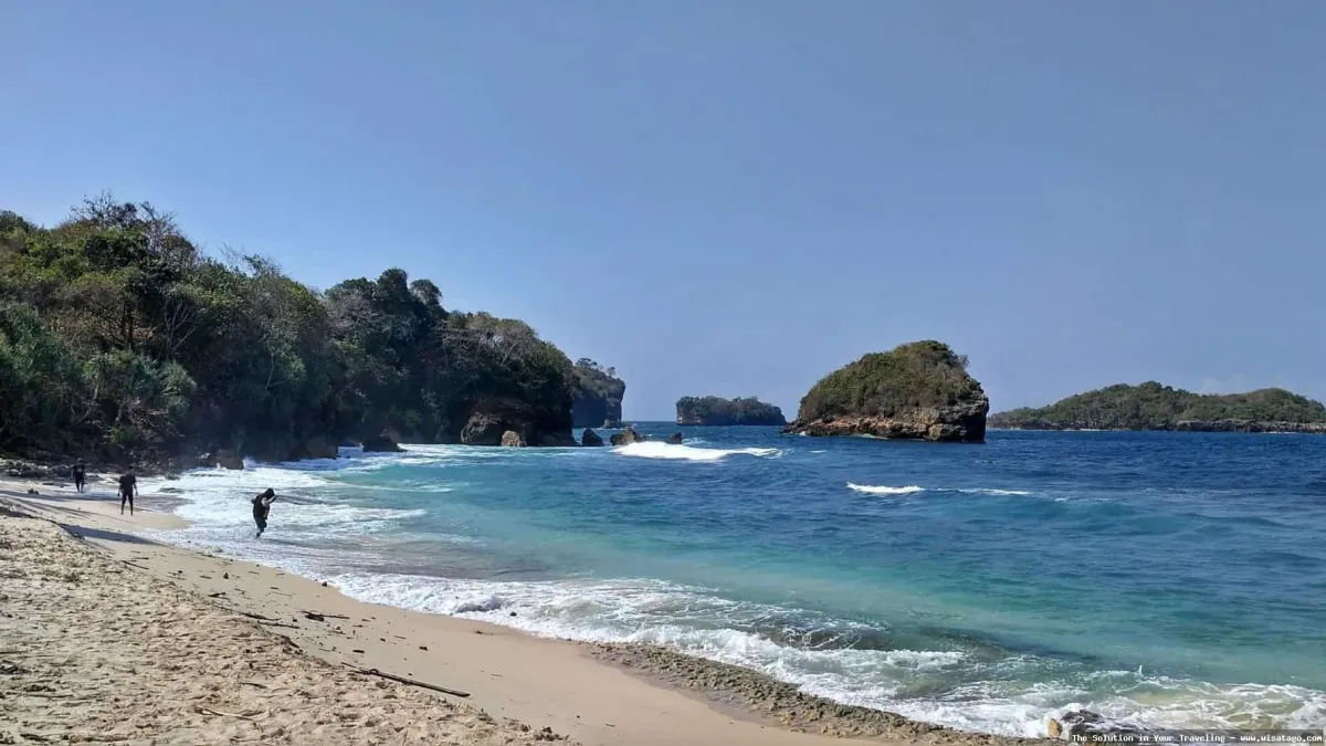 Pantai Peh Pulo: keindahan alami tersembunyi