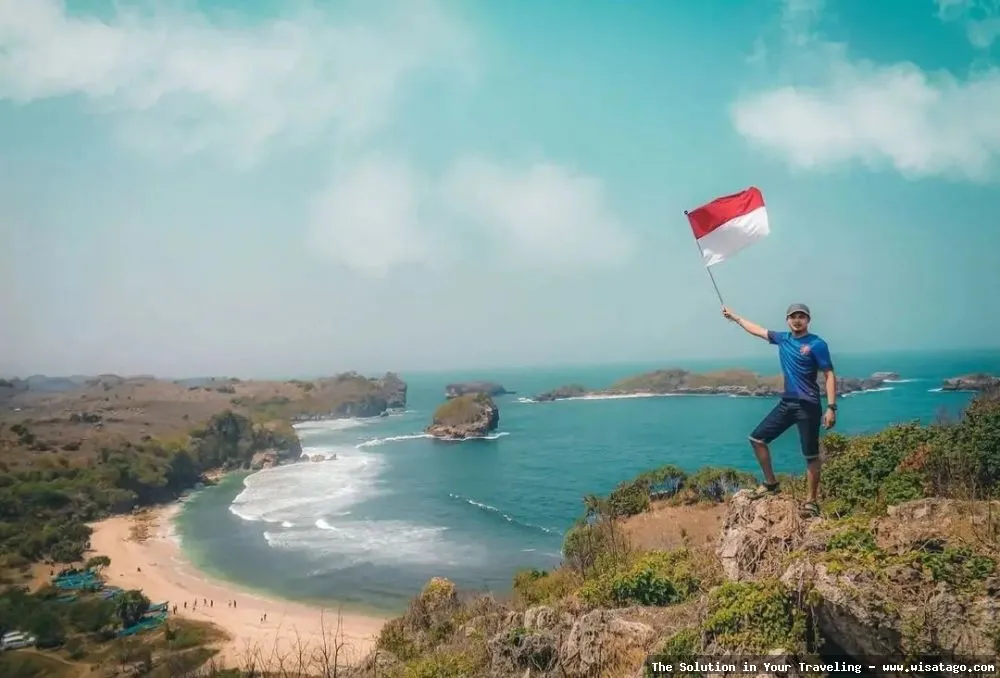 Pantai Peh Pulo, keindahan tersembunyi Pacitan