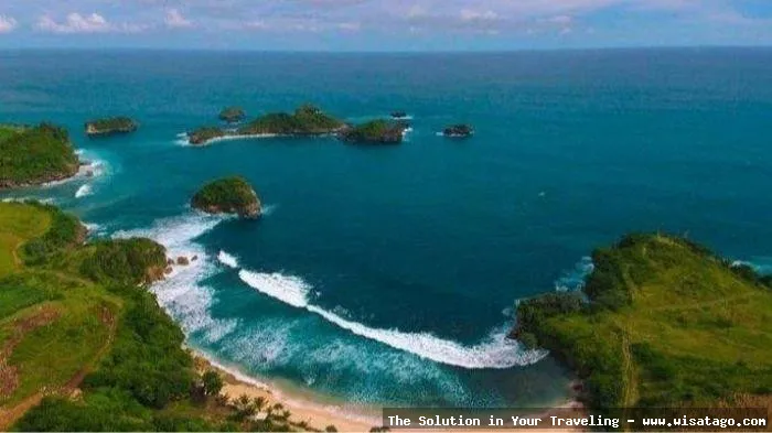 Pantai Peh Pulo, keindahan tersembunyi Pacitan