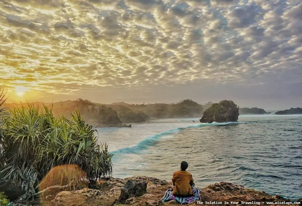 Pantai Peh Pulo, keindahan tersembunyi Pacitan