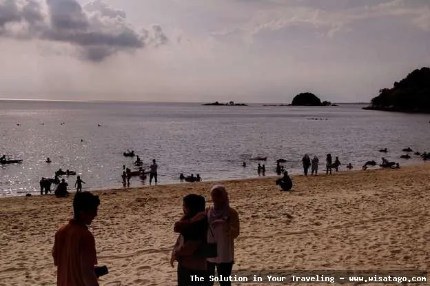 Pantai Pelawan, keindahan alam Bangka.