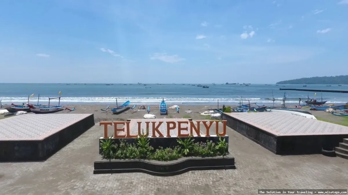 Pantai Penyu, pasir putih menawan