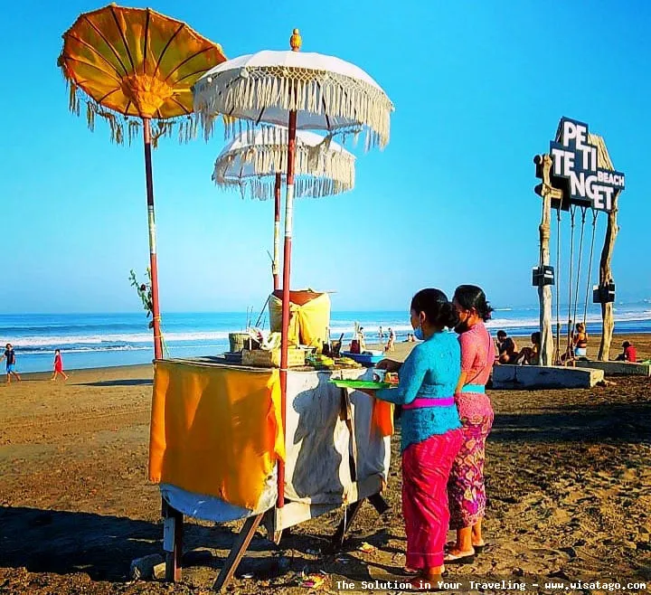 Pantai Petitenget, keindahan senja memukau