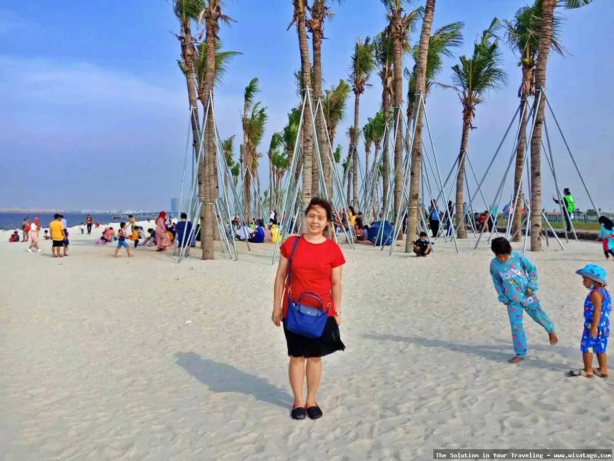 Pantai Pik: keindahan pasir putih