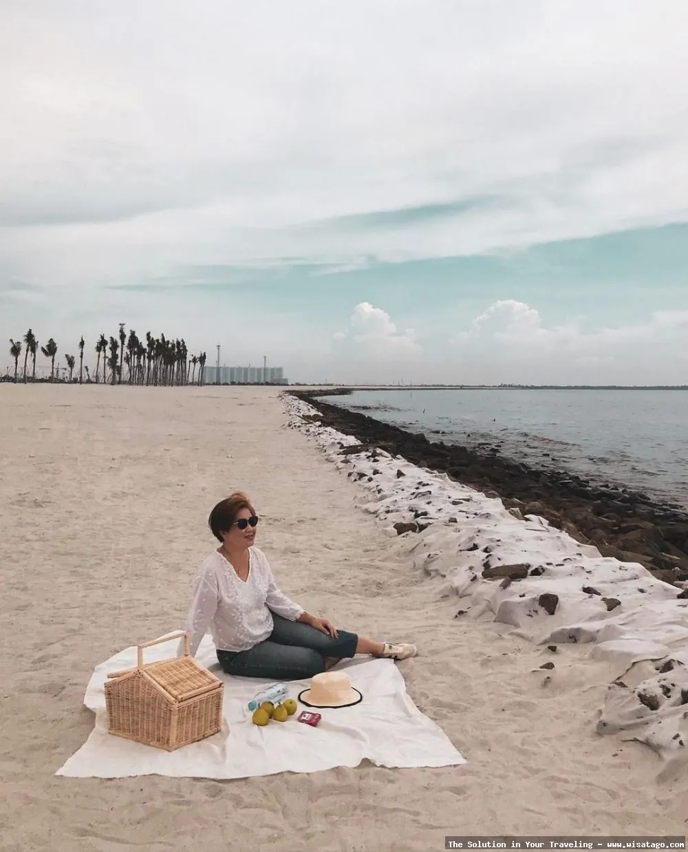 Pantai Pik: Keindahan pasir putihnya