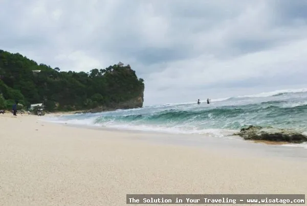 Pantai Pok Tunggal Gunungkidul yang indah
