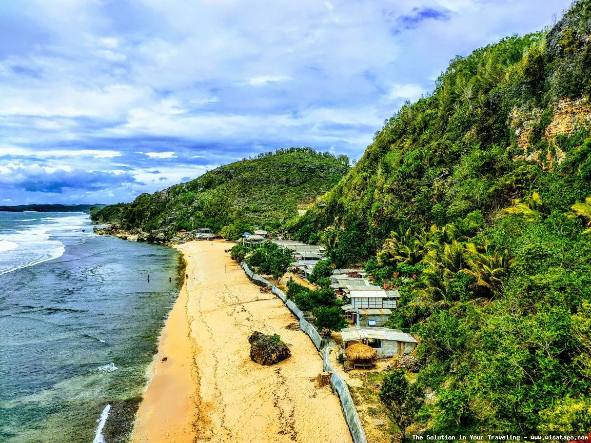 Pantai Pok Tunggal Gunungkidul yang eksotis