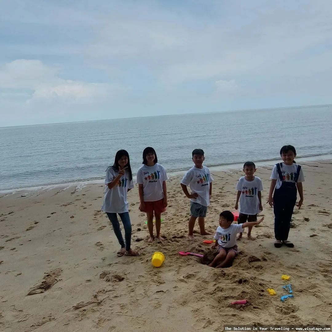 Pantai Pongkar, pesona pantai indah.