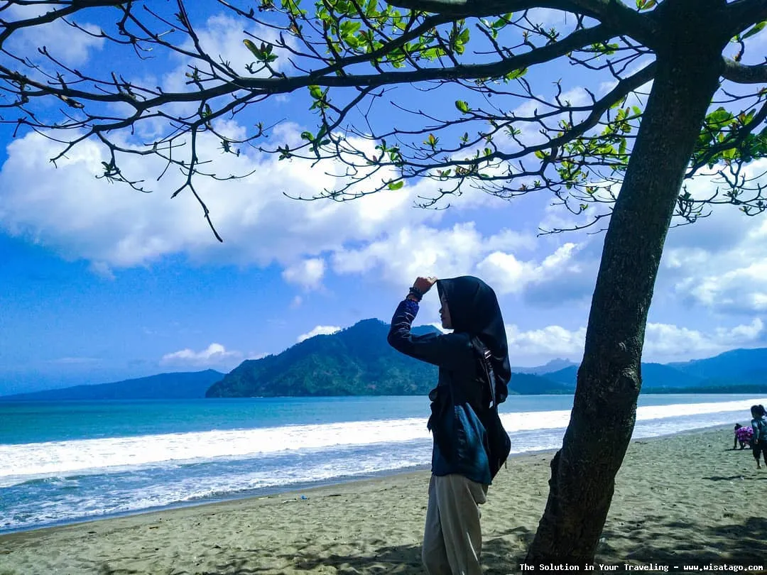 Pantai Prigi, keindahan bahari Trenggalek