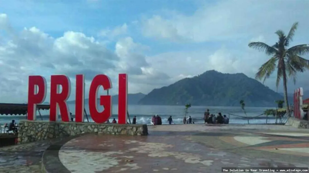 Pantai Prigi: Keindahan pantai selatan.
