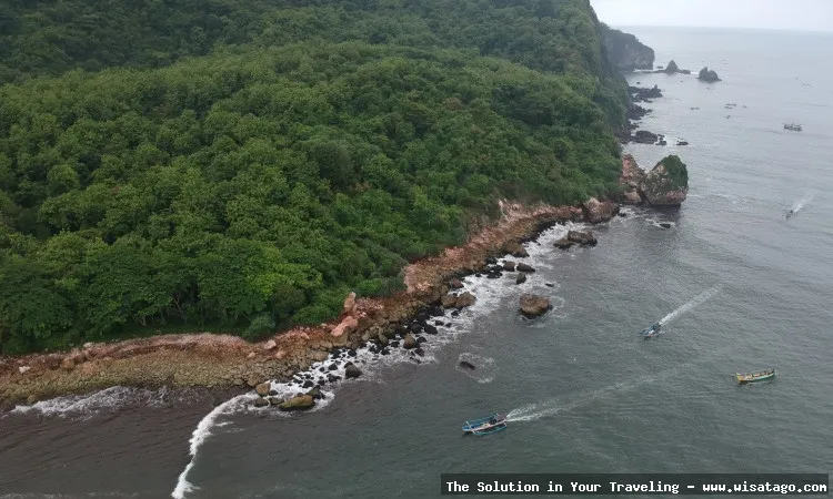 Pantai Puger, keindahan pesisir selatan