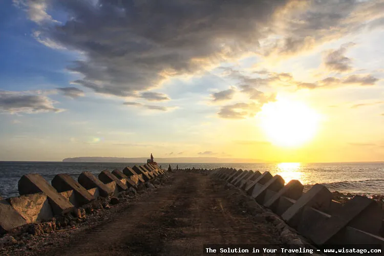 Pantai Puger: Keindahan alam menawan