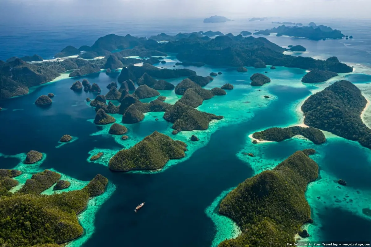 Pantai Raja Ampat, surga tersembunyi