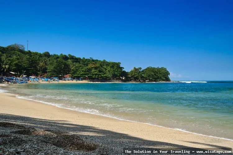 Pantai Rancabuaya Garut, pemandangan indah.