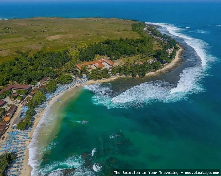 Pantai Rancabuaya Garut yang indah