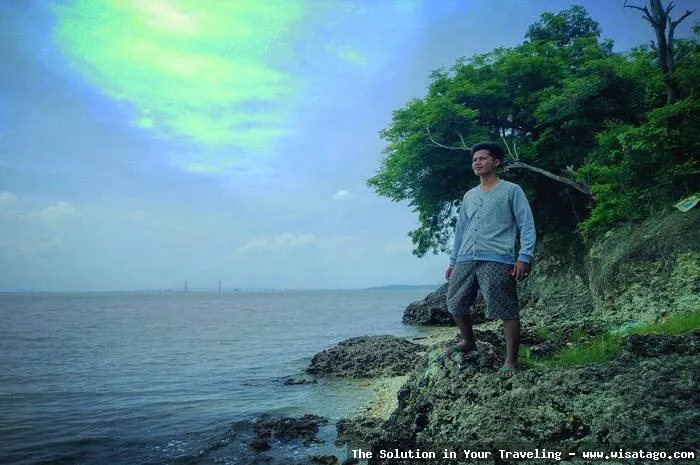 Pantai Rongkang: pesona alam memukau