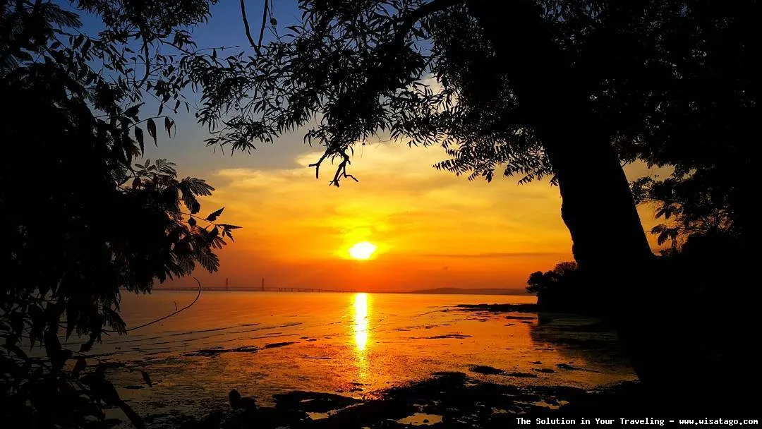 Pantai Rongkang, keindahan pesisir Madura.
