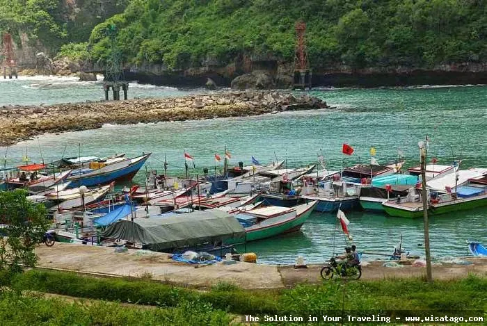 Pantai Sadeng, pemandangan laut menawan