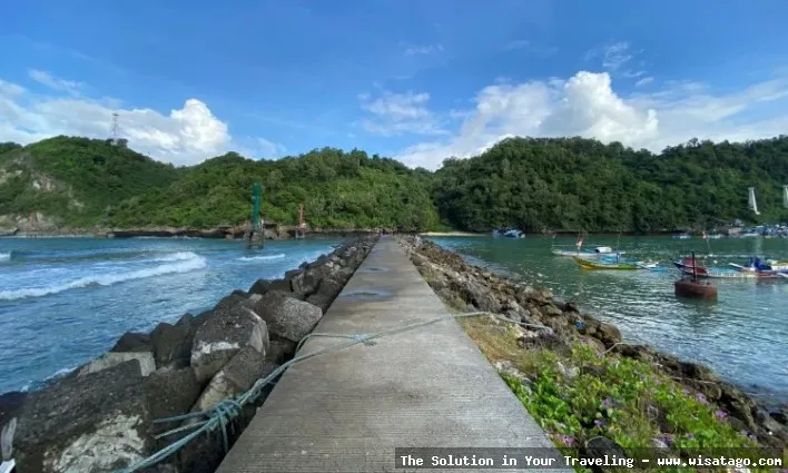 Pantai Sadeng GunungKidul, panorama memukau.