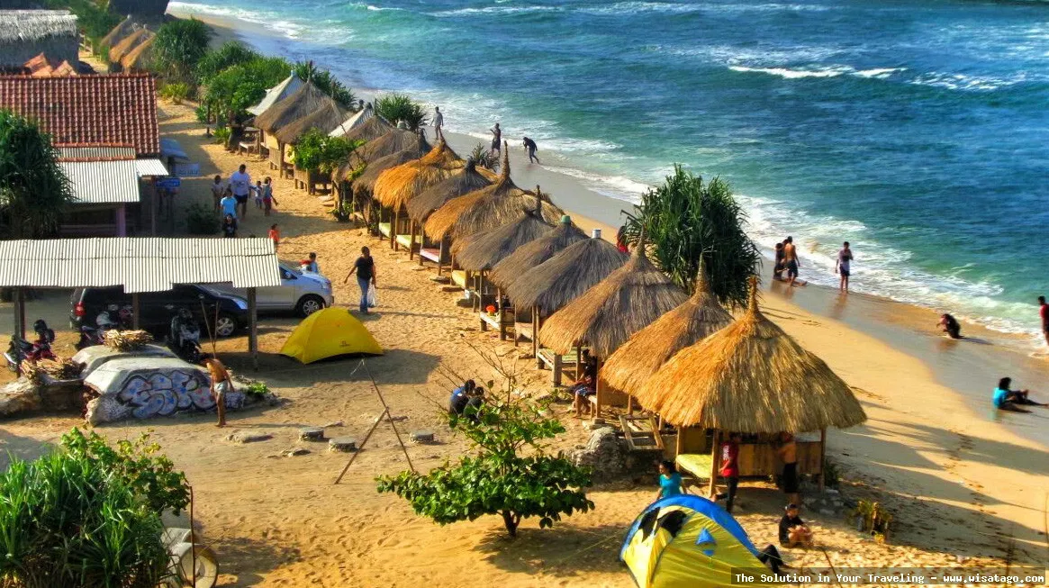 Pantai Sadranan GunungKidul yang menawan.