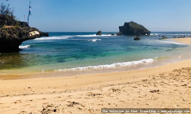 Pantai Sadranan GunungKidul, pasir putih menawan