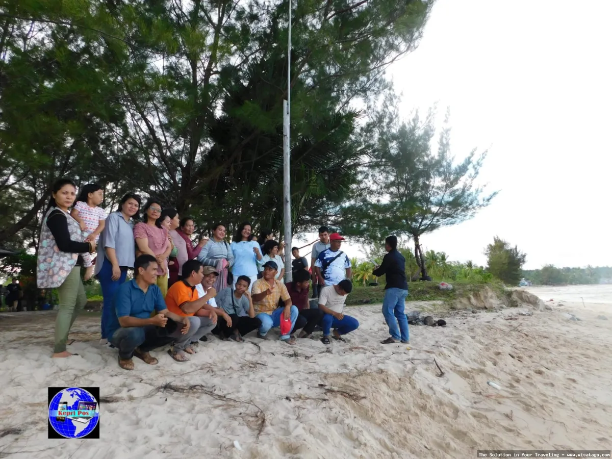 Pantai Sahi: Keindahan pesisir yang alami