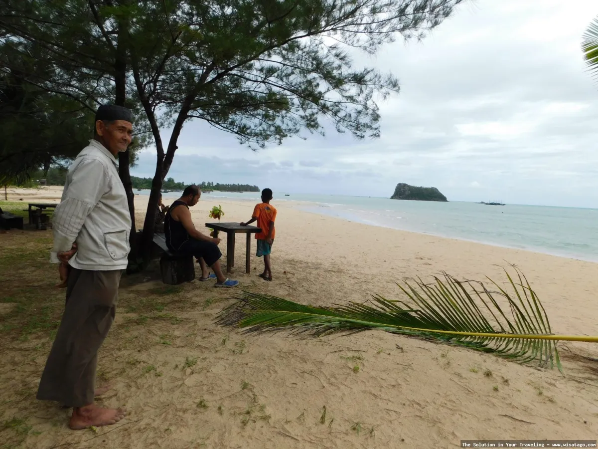 Pantai Sahi: keindahan alam tersembunyi.