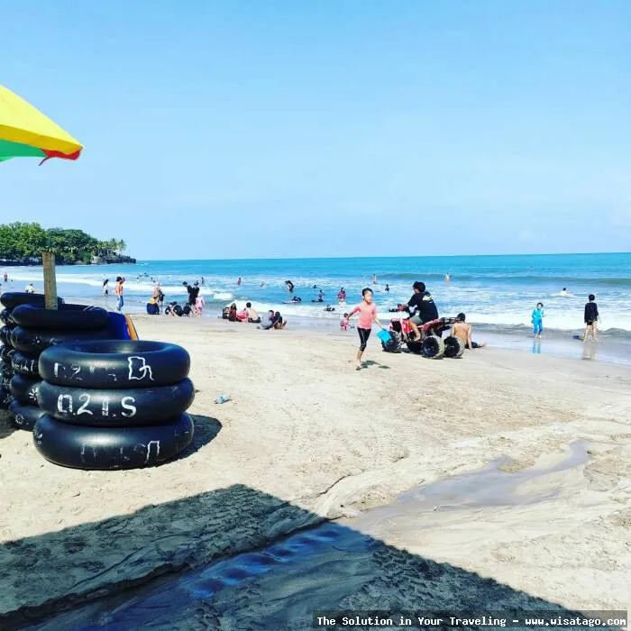 Pantai Sambolo, pasir putih memukau