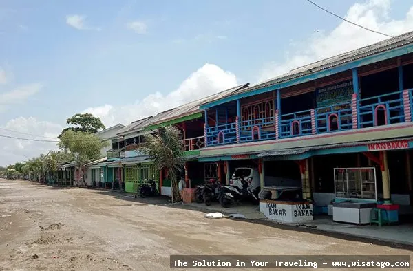 Pantai Samudera Baru yang indah mempesona
