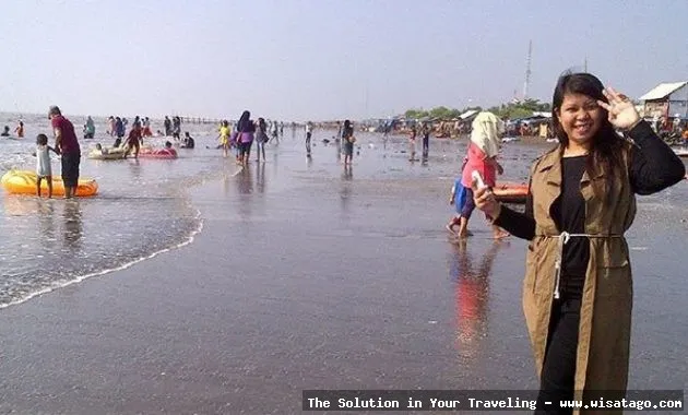 Pantai Samudera Baru yang indah mempesona