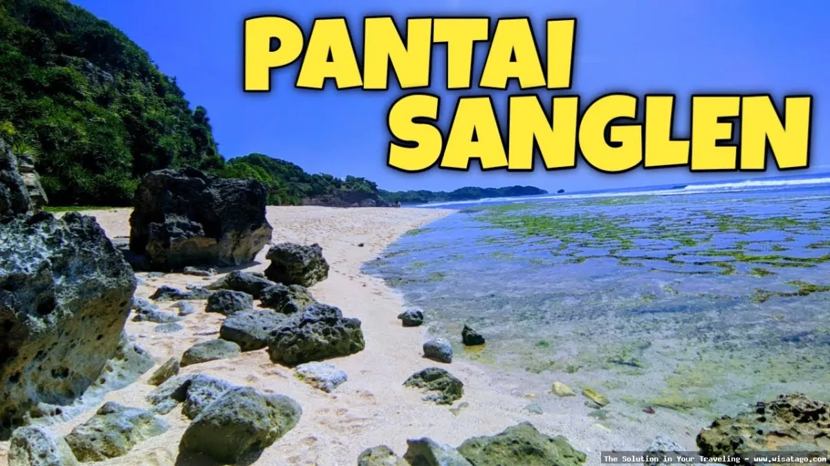 Pantai Sanglen, pasir putih menawan.
