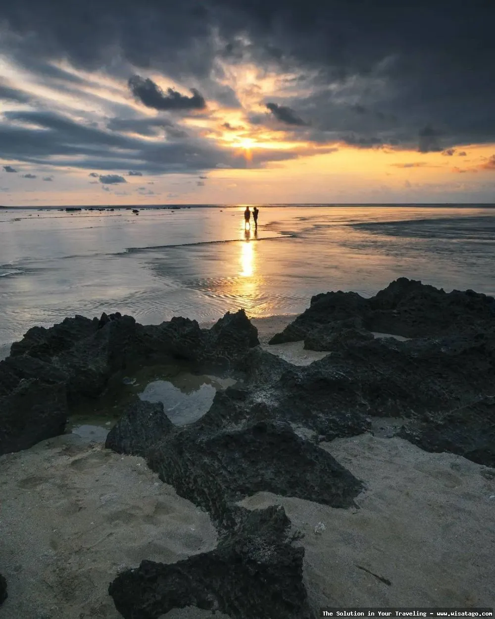 Pantai Santolo, pemandangan indah memukau.