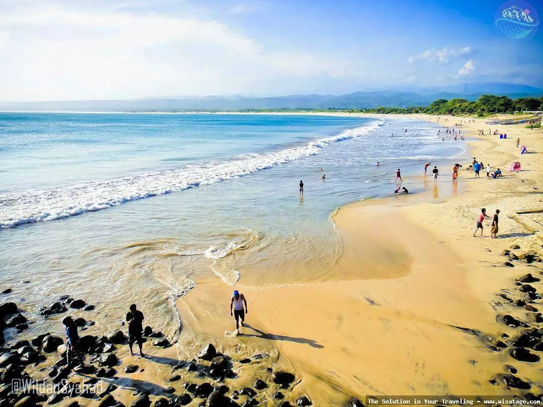 Pantai Santolo, pasir putih memukau
