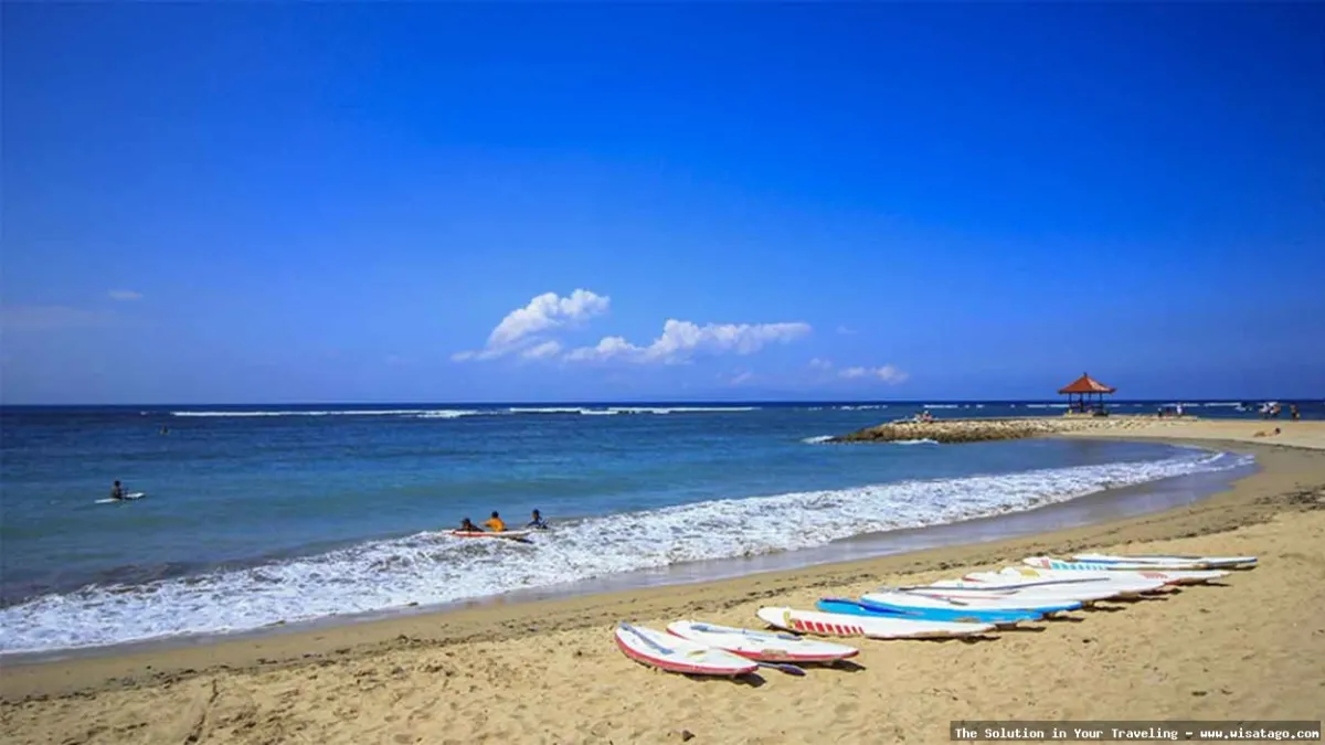 Pantai Sanur, suasana pagi yang tenang