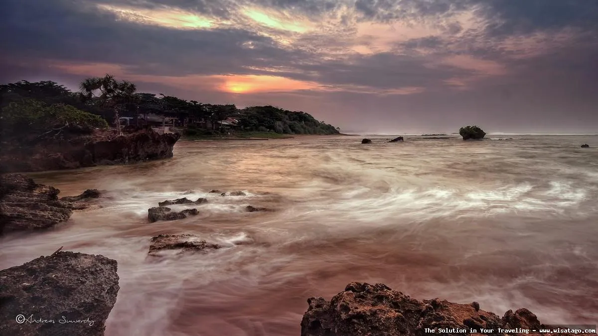 Pantai Sayang Heulang, garis pantai indah