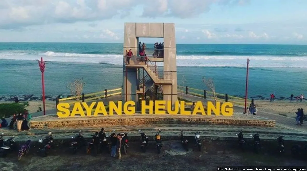 Pantai Sayang Heulang, garis pantai indah