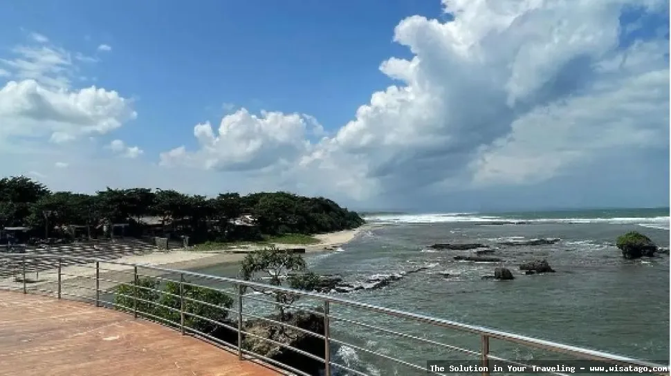 Pantai Sayang Heulang, garis pantai indah