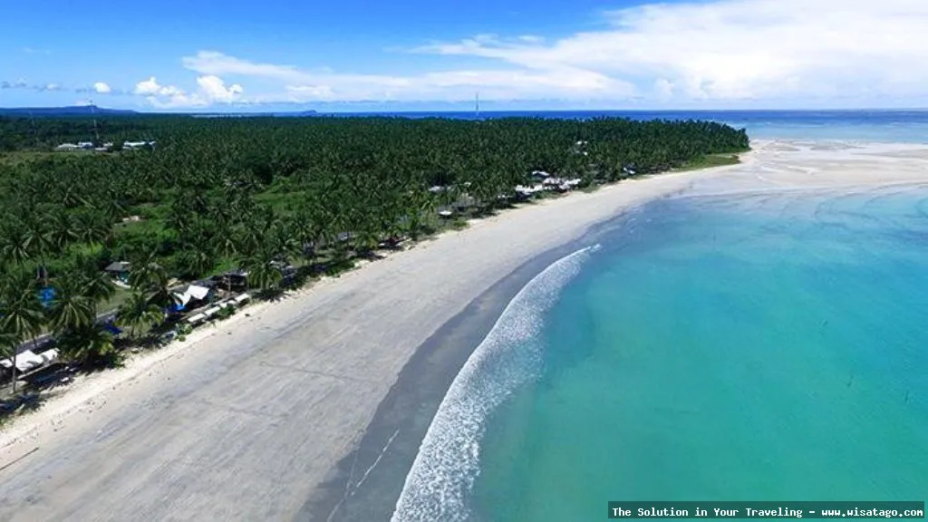 Pantai Sebagul, pemandangan laut memukau