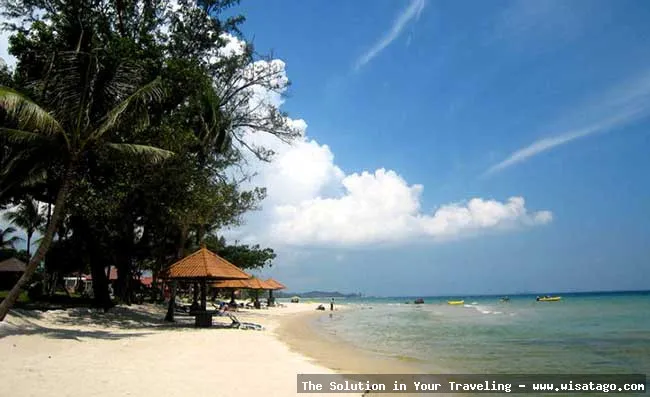 Pantai Sebong Pereh yang indah memukau
